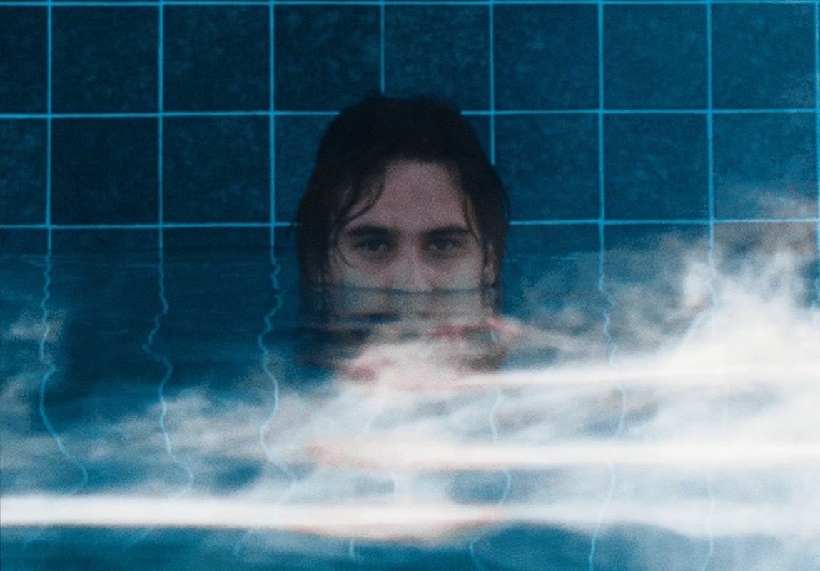 What is The Right Pool Water Level? Aloha Desert Pools